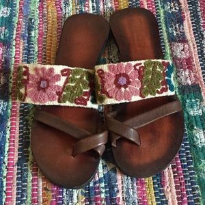 Jenny Krauss Embroidered Sandals Size 8